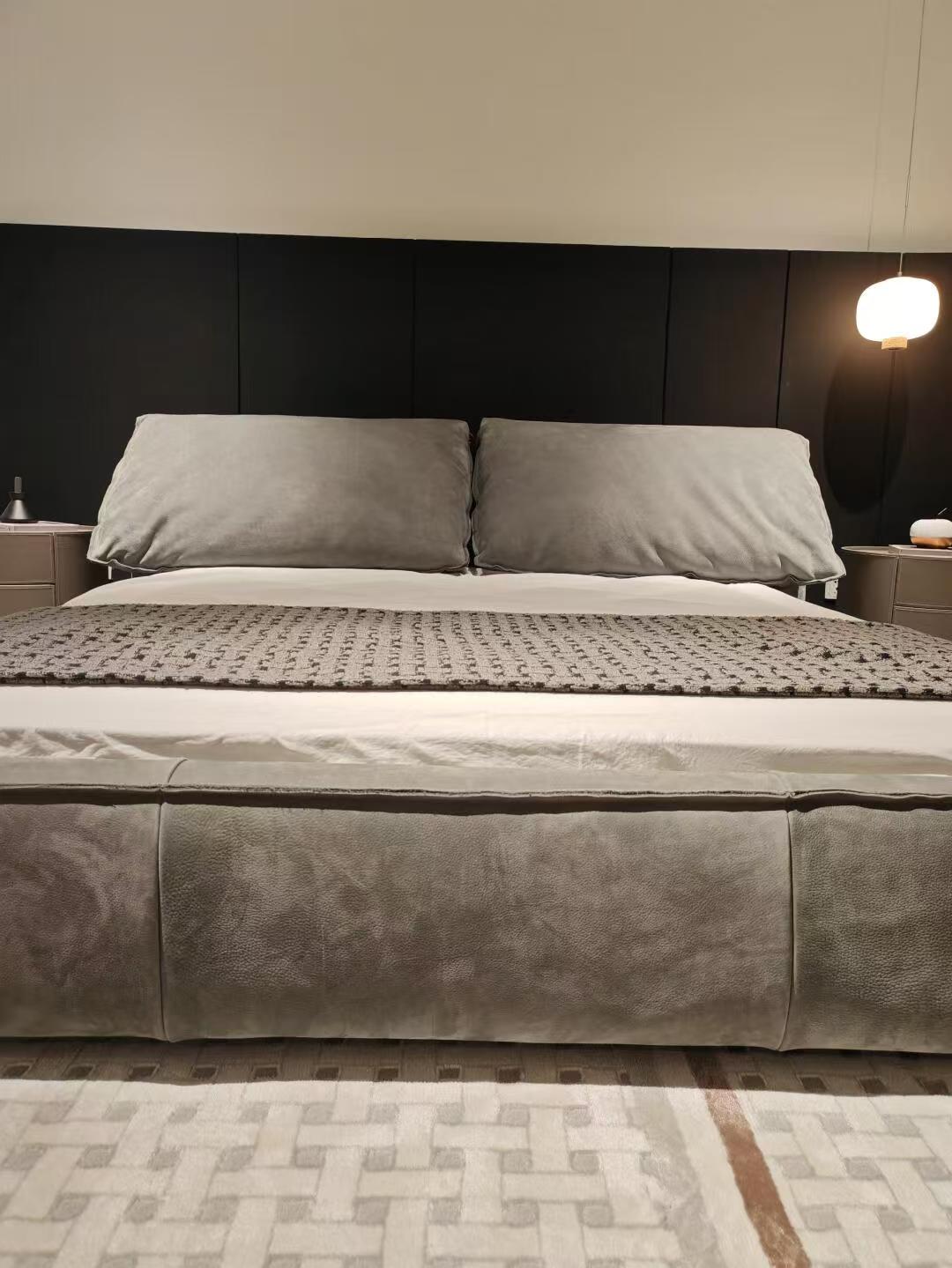 CASABLANCA BED