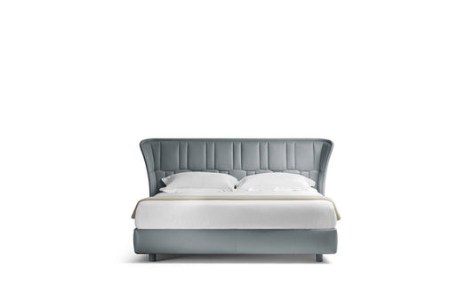 Bed POLTRONA FRAU Lola Darling